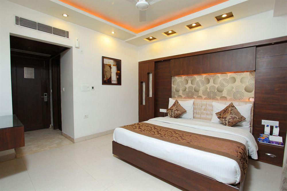 The Pearl Hotel Nueva Delhi Exterior foto