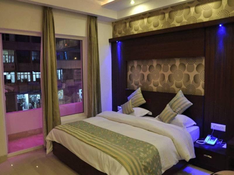 The Pearl Hotel Nueva Delhi Exterior foto