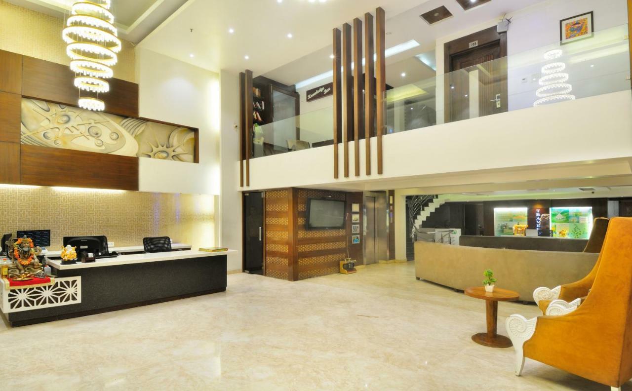 The Pearl Hotel Nueva Delhi Exterior foto
