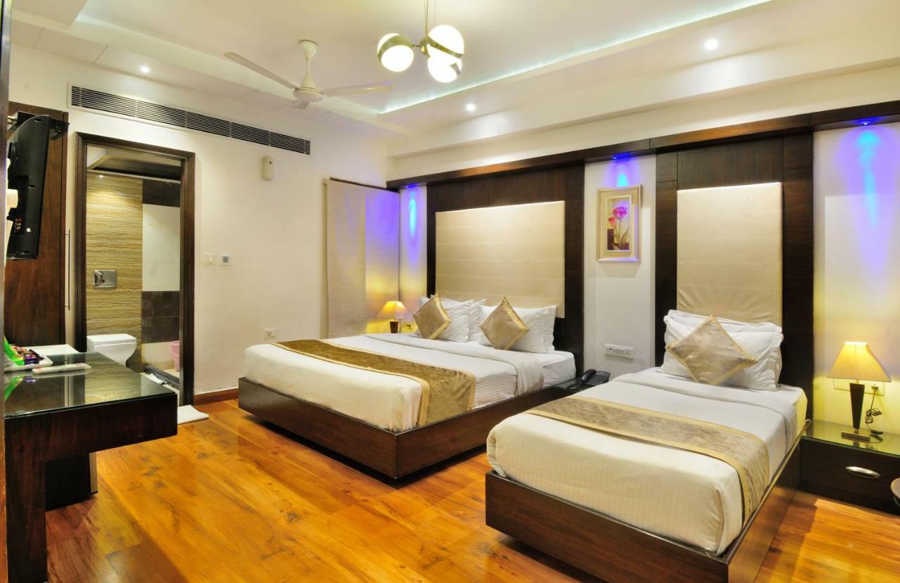 The Pearl Hotel Nueva Delhi Exterior foto